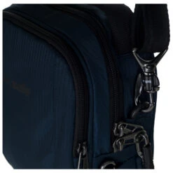 Pacsafe - Metrosafe LS100 Econyl Crossbody 3 - Sac à Bandoulière 8 Pacsafe - Metrosafe LS100 Econyl Crossbody 3 - Sac à Bandoulière -Sac À Dos Série pacsafe metrosafe ls100 econyl crossbody 3 sac a bandouliere detail 3